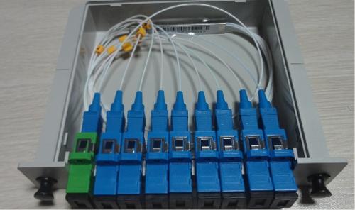 构建坚固高效的网络 ABS盒与方形钢管光缆的结构与应用